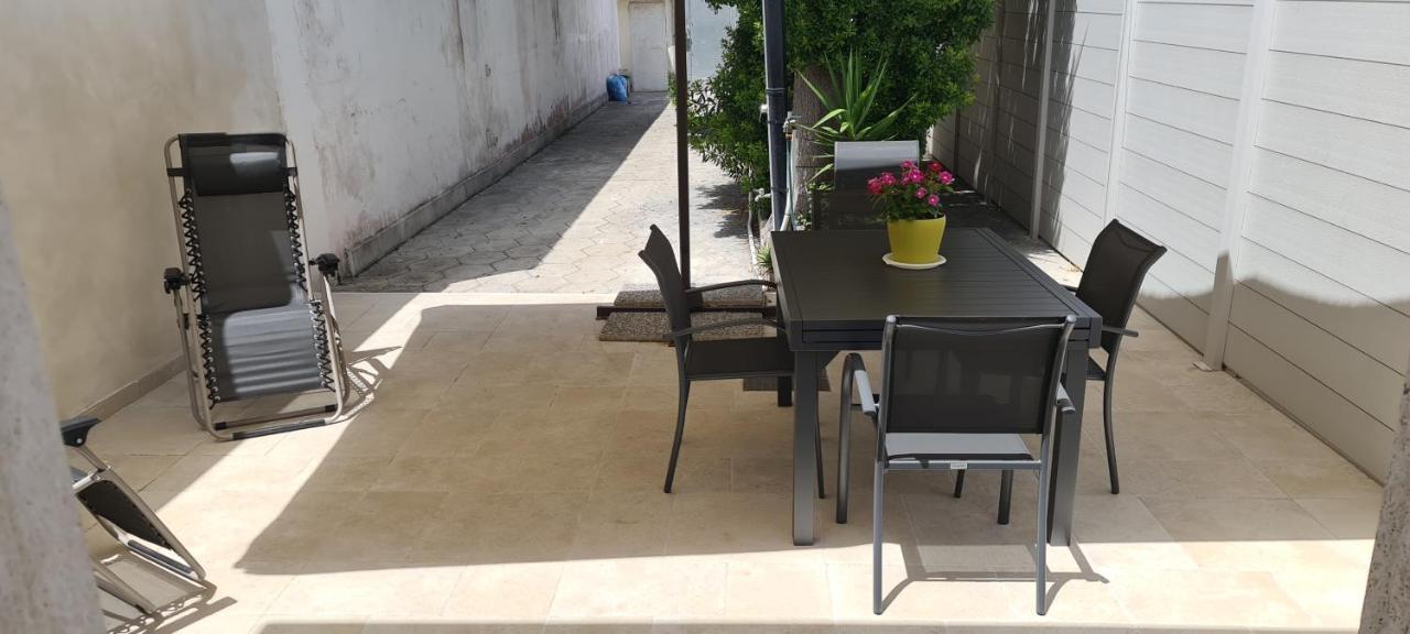 Torre Dell'Orso Centro - Villino Vista Mare Con Ampio Giardino Villa Exteriör bild